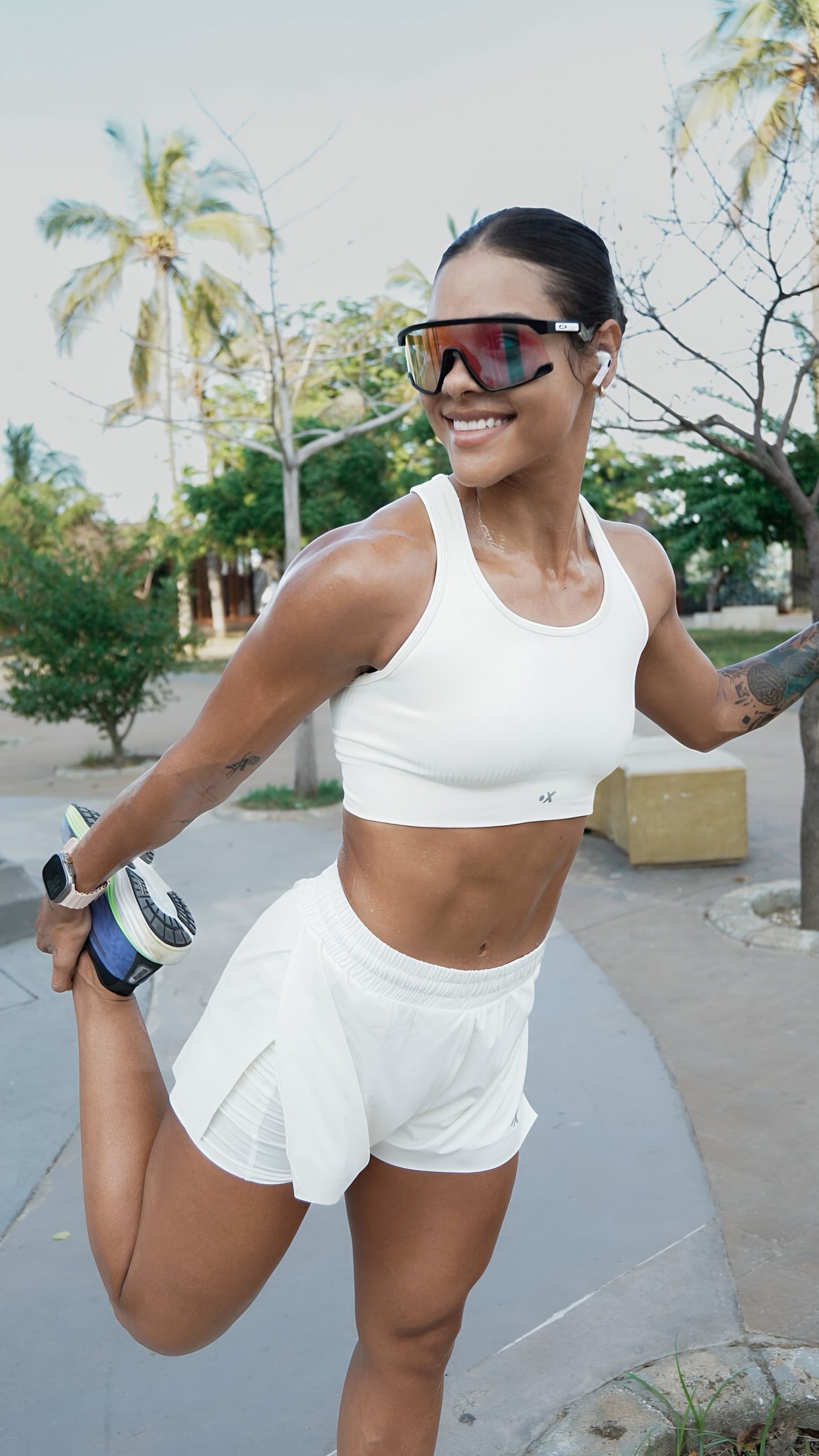 Short running con biker